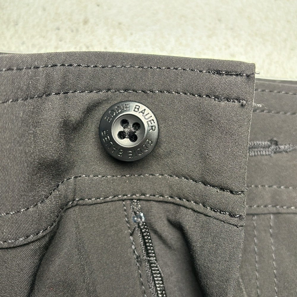Eddie Bauer Women's Adventurer 2.0 Skort black dark smoke 4 - Picture 7 of 8